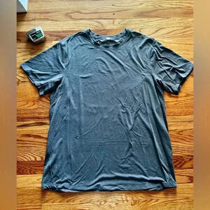 Lululemon Athletica Men’s Short Sleeve T-Shirt - Gray - XL